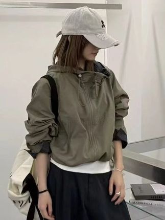 韩版连帽冲锋衣外套女2025新款宽松休闲百搭小个子防风夹克上衣#小个子穿搭 #谁穿谁好看 #外套穿搭 #女生穿搭 #穿出你的时尚你的感觉