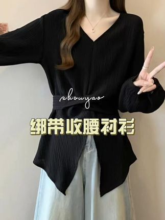 早秋都来穿这件设计感上衣,上身好掐腰显瘦啊!#大码女装#早秋穿搭三分钟出门不是梦#秋季微胖穿搭测评#显瘦穿搭#微胖女生