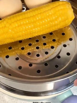 Y吹达人这个小奶锅真的超级实用啊!加个蒸笼!煎炒炖煮一锅搞定!而且颜值超高!每餐都要用!#陶瓷锅 #小奶锅 #高颜值厨具 #辅食锅 #厨房好物