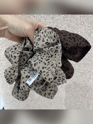 20cm直径豹纹大肠发圈~早秋新款!甜酷y2k辣妹超大号低马尾发饰女#豹纹大肠发圈 #早秋新款 #甜酷y2k #辣妹发饰 #低马尾发圈