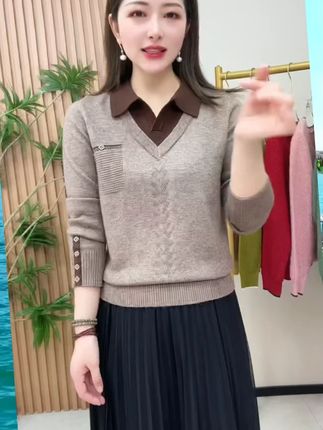 春秋翻领假两件长袖针织衫女套头毛衣显瘦遮肉妈妈装时尚洋气上衣 气质假两件 #谁穿谁好看 #洋气减龄 #面料柔软舒适 #只做高品质 #高端大气上档次这也太漂亮了
