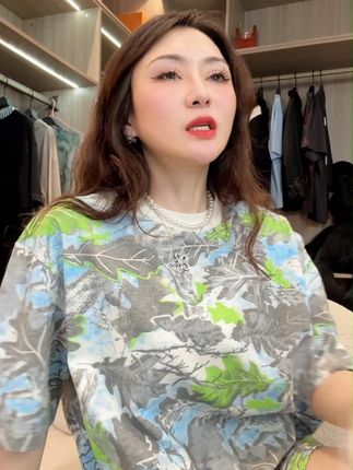 小众设计款短袖拼接工艺撞色 #夏季新款 #短袖t恤 #ootd穿搭 #谁穿谁好看 #男装潮流猎人