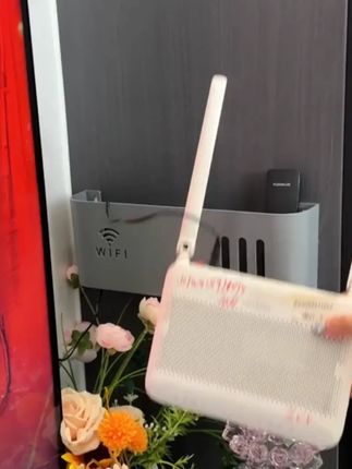 卡通路由器置物架无线电视机顶盒路由器置物架壁挂免打孔收纳盒子#路由器置物架 #路由器置物架收纳架 #置物架