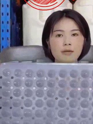 小丫护理EPP凹槽洗澡椅老年人浴室免安装小沙发防滑孕妇洗澡家用