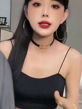 设计独特款式新颖时尚潮流高级感垂感西装微喇裤#同款 #与众不 #同款# 与众不同 #西装裤# 显瘦穿搭 #高级感穿搭