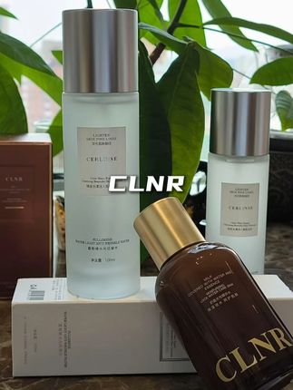 【818|臻选钜惠专场】 🔥8.18 盛大开抢|水光狂欢来袭🔥 ✨ 抗坏血酸、微分子透明质酸钠强强联手,这瓶 “水光王者” 霸气返场! 💥 破价福利叠加大单礼,手慢一秒真的抢不到! “奶盖” 设计太懂护肤 —— 底层水精华深透补水,上层乳面霜锁鲜修护,一瓶顶四瓶!轻松精简护肤步骤,减轻肌肤负担,还能从 AGES 糖化根源改善,素颜也能透出满满水光感! #柯琳妮尔 #护肤 #变美 #自用好物分享 #精致女人必备