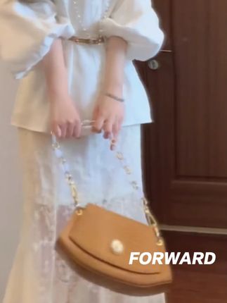 #张予曦毕雯珺真拍了红裙抱 #深情眼 #张予曦 #毕雯珺