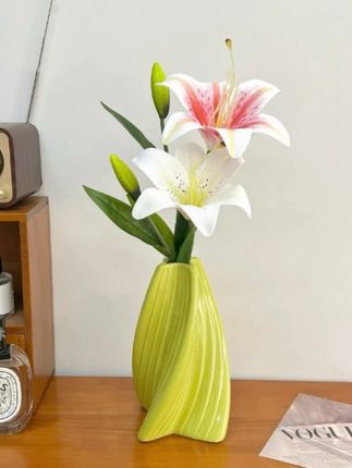陶瓷花瓶百合仿真花#花瓶 #摆件