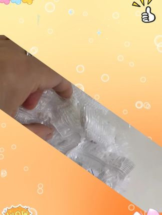 我家保鲜膜是一次性的,用的时候就很方便了,省去了撕来撕去的烦恼#一次性保鲜膜 #保鲜膜套 #保鲜套