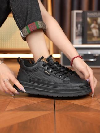 这双休闲鞋真的很帅,舒适脚感,不臭脚,不闷脚#男鞋推荐 #软底软面穿上超舒服 #舒适透气不闷脚 #休闲鞋 #男士穿搭