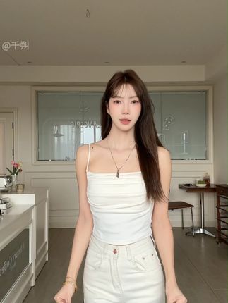 入秋的第一件斜肩上衣!真的好显腰细好显瘦!#早秋新款 #简约又性感的辣妹穿搭 #长袖t恤 #打底衫 #百搭款