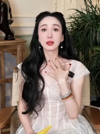 脖子才是女人的第二张脸,姐妹一定要用颈霜 #淡纹#sdx颈霜#颈部保养#娄艺潇