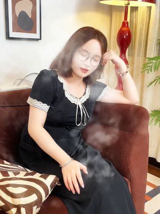 夏天没有空调,天热起来是真的难受,还好我的移动空调可以任意移动,不用安装外机,哪里热推到哪里,推到哪里都凉快!#制冷设备 #空调 #移动空调 #降温神器 #制冷
