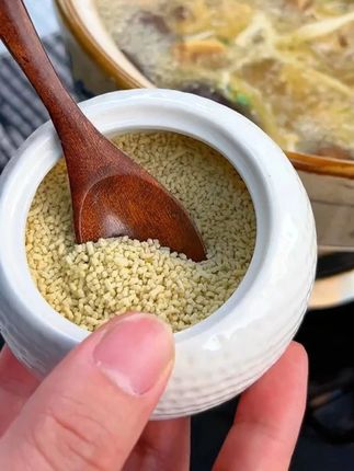 每天都要用的#调味料 ,还是得用的好点,#松茸鲜 代替鸡精和盐调味#厨房好物 #调料 #煲汤