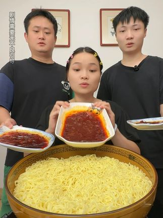 每天下午三点准时开播 #火鸡面#生蚝