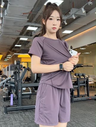 健身 “人生不是赛场,无需比较快慢” #见人不如健身 #运动穿搭 #健身穿搭 #夏季新款