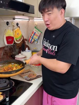 【黏黏糊糊】李海龙黏糊麻辣烫新品美味三色牛筋面宵夜速食方便食品#美食
