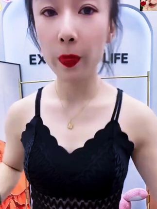 新款蕾丝美背,自带杯垫免穿文胸#吊带背心带胸垫 #无钢圈吊带