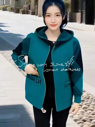 2025秋季新款时尚中年妈妈宽松加厚保暖毛衣开衫拼接口袋拉链外套#秋冬穿搭 #时尚减龄 #拉链外套 #时尚穿搭 #美出新高度