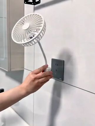 这个可以随意调节角度的插在插座上的小风扇,夏天一定要多备几个#小电风扇 #夏季必备 #居家好物