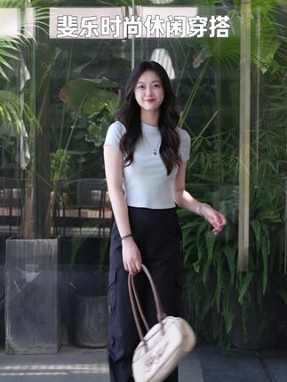 极简穿#搭,高级感不请自来#高级感穿搭 #斐乐 #谁穿谁好看 #梨形身材 #夏日穿搭
