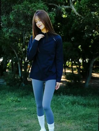 衣服基础穿搭就不基础啦! #入秋的第一件流光单品 #秋季上新 #谁穿谁好看系列 #ootd穿搭