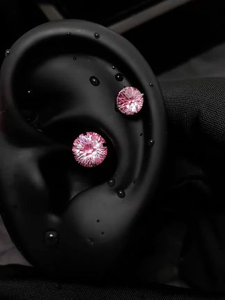 粉色系渐变烟花切耳骨钉未免也太甜了! #耳钉 #耳骨钉 #粉色 #耳饰 #RINGRING耳钉