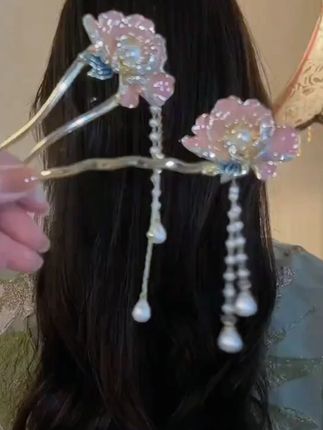 中式流苏簪子珐琅彩国风旗袍牡丹花u型发簪高级感气质发古风簪子#时尚饰品  #头饰搭配  #网红发饰  #中式发簪  #发簪