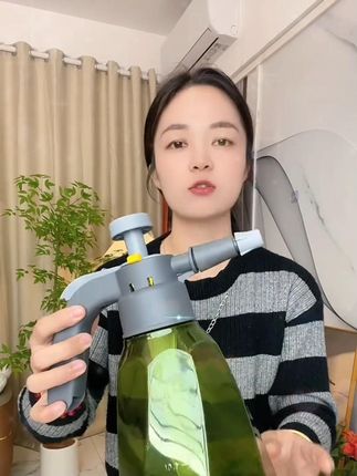 #强烈推荐 #喷水壶 #喷水壶浇花神器 #园艺工具 #气压式浇花喷壶 C