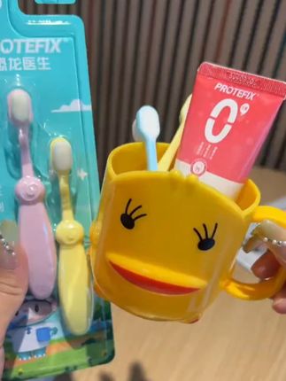 恐龙医生儿童牙刷万毛软毛牙膏细毛0-3一6岁婴儿宝宝护龈乳牙刷