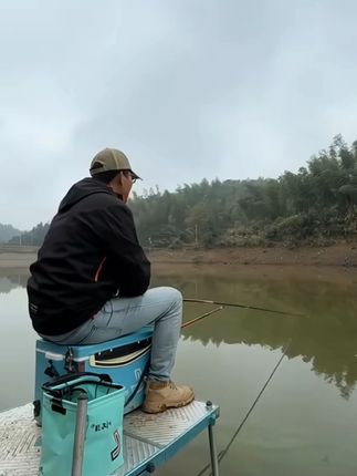 【黑坑鲫鱼必杀!40付强硬双钩防缠金袖子线,秒杀上鱼狂拉爆护】#钓鱼技巧分享 #渔具装备推荐 #黑坑垂钓挑战 #防缠绕子线测试 #鲫鱼钓法教学
