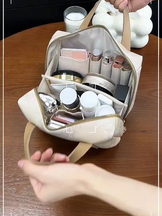 就我出门带的这个化妆包,被追问了一路!#化妆包 #化妆包大公开 #手提化妆包 #大容量化妆包