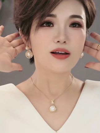 铜合金项链 福袋珍珠项链女2025新款轻奢小众高级感毛衣链颈链ins#热门 #热门音乐🔥 #热门短剧推荐
