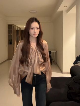 可正反两穿法式金色飘带衬衫女气质珠光感上衣 #显瘦遮肉 #通勤搭配 #高级感 #轻奢女装 #内搭分享