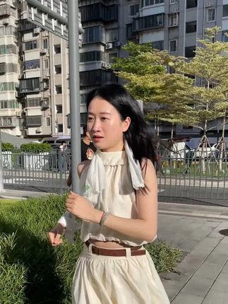 夏天出门一定要带这个冰感湿巾因为它真的擦的超干净,而且超大一张,展开后就像个小抹布一样 #降温去汗湿巾 #湿巾