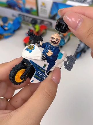 不要放假给孩子看电视玩手机,安排套摩托积木 锻炼动手动脑能力#让孩子远离手机 #动手能力 #玩具车 #积木 #国潮玩具