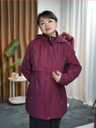 特大码中老年女装春装新款胖太太加肥加大宽松风衣胖妈妈春秋外套