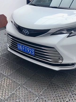 赛那格瑞维亚必备!自动门金属警示车贴来袭! #赛那门贴 #电动门警示 #金属车贴 #格瑞维亚车贴 #自动门警示贴