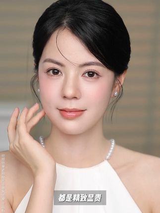 就是这个小东西!让我的妆容精致显贵! #高光 #面部提亮 #少女感 #琥珀流光妆容 #秋上新来抖音