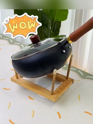 小时候我们家用的老式收工铁锅,终于被我找到了,真的太好用了 普通的饭菜就是家的味道 #普通的饭菜就是家的味道 #锅