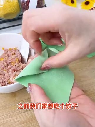 家里经常包饺子,包子,馄炖的,用这款不锈钢挖馅勺工具,还不粘挑馅勺。