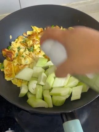 【晟麦】Omega9喷雾冷榨牛油果油220ml可热炒油控量轻食家用食用油