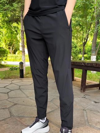 斐乐夏季轻薄蝉翼裤,上身冰凉舒适 #夏季新款#男士休闲裤推荐#显高显瘦显腿长#好穿又好搭#百搭神裤