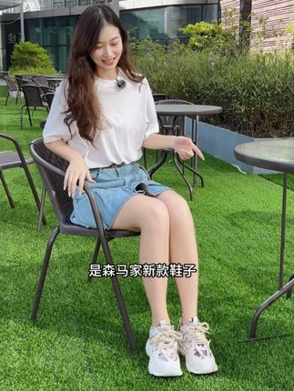 鞋子选的好,走路都轻松不少,要颜值有颜值,要舒适度有舒适度#透气舒适不闷脚 #好穿又好搭 #谁穿谁好看系列 #哎呦喂你鞋真好看 #穿出自己的风格