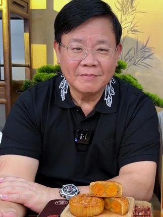【广式双黄】东望洋广式双黄白莲蓉月饼4枚/盒620g港澳月饼礼盒团购#月饼礼盒 #广式月饼 #双黄白莲蓉 #中秋美食 #食品好物
