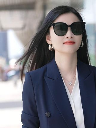每次跌倒之后, 都会迎来新的崛起 #职业装 #轻奢女装 #时尚职业装推荐 #抖音时尚 #西服