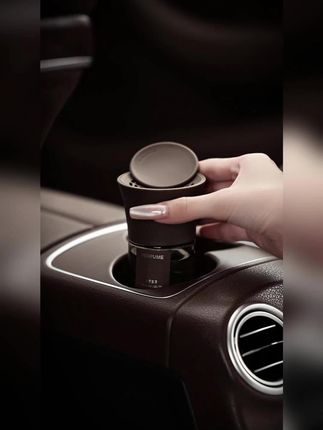 高级感小蛮腰汽车香薰,持久留香还能装饰车内! #高级感香薰 #持久留香 #汽车香薰 #车内装饰 #高级香氛