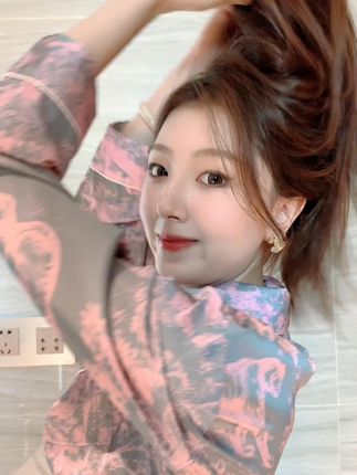 希望你买的每一套衣服都是因为喜欢 而不是便宜 就像结婚 是因为爱情 而不是将就 #睡衣家居服