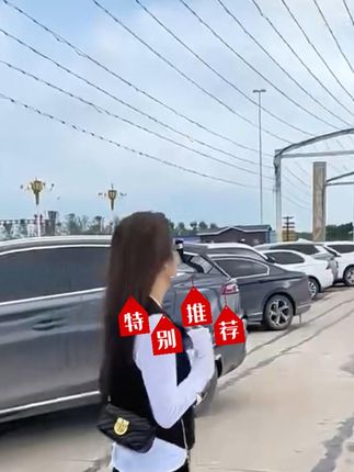 优雅气质丝绒裙 #气质穿搭 #丝绒半身裙 #遮肉显瘦穿搭 #显瘦穿搭 #高品质裙子