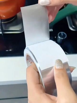 厨房缝隙难清洗,用这个贴纸,防火好清洗! #厨房好物 #好物推荐🔥 #美缝贴 #铝箔锡纸